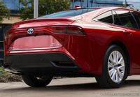 Toyota Mirai - Listwa CHROM na Klapę