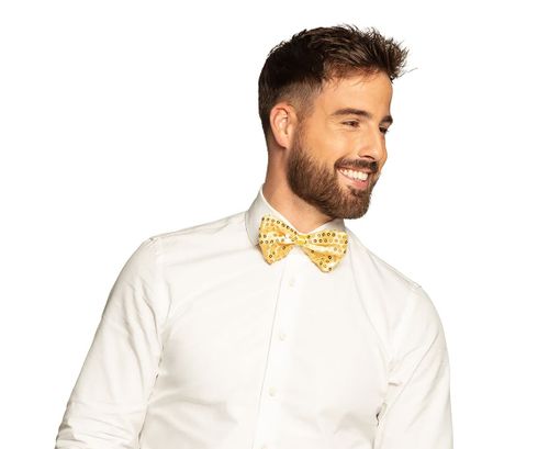 Mucha w cekiny, złota na Arena.pl