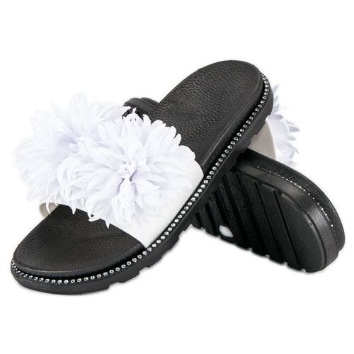 Klapki z pomponem r.41 na Arena.pl