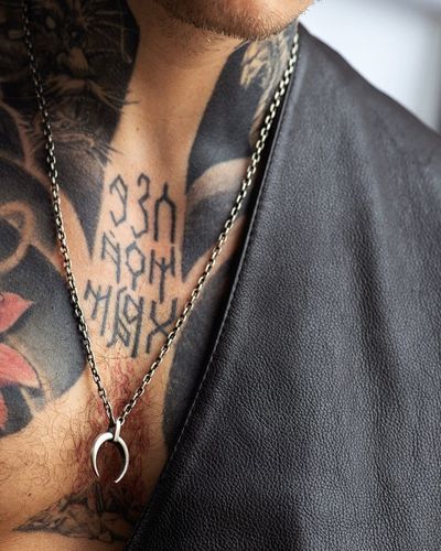 Srebrny wisiorek LUNULA na Arena.pl