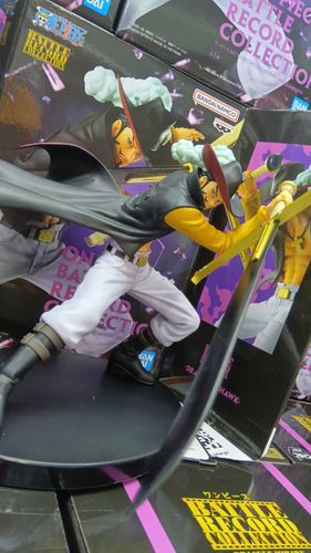 Figurka Banpresto One Piece Battle Record Collection - Dracule Mihawk na Arena.pl