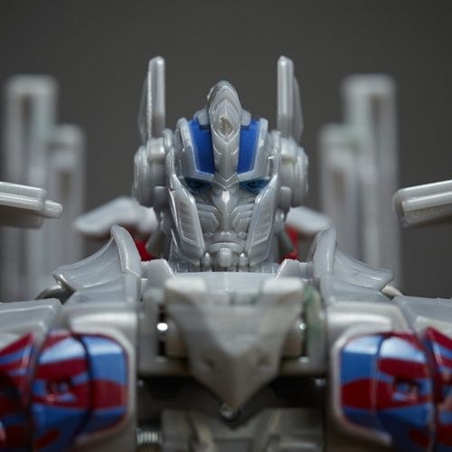 Transformers MV5 - Hyperchanger Optimus Prime C1317 na Arena.pl