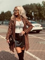 ELEGANCKI PŁASZCZ DAMSKI Z OZDOBNYMI GUZIKAMI coco PEPITO BRĄZ XL