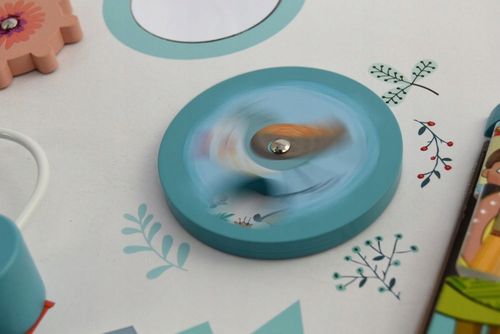 SENSORYCZNA TABLICA AKTYWNOŚCI DLA MALUCHA na Arena.pl