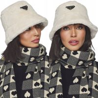 CZAPKA DAMSKA futrzana na zimę zimowa ciepła z futerkiem bucket jasny beż