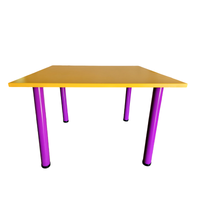 Stół 80x80 do świetlicy pracowni, pokoju stół z zółtym blatem