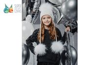 Jamiks BASIA czapka z trzema pomponami warkocze ecru 48-50