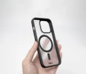 Etui LAUT Huex Protect z MagSafe do iPhone 15 Pro Max - czarne