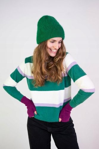 Czapka zimowa damska Buckland - angorowa, ciepła i miła Ecru na Arena.pl