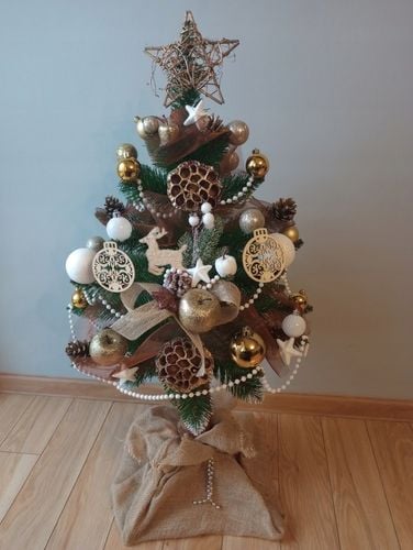 Choinka NA PNIU ubrana Z DEKORACJĄ ozdobami ubrana 100 cm z lampkami LED na Arena.pl