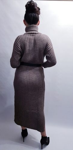 sweter długi z golfem czekoladowy na Arena.pl