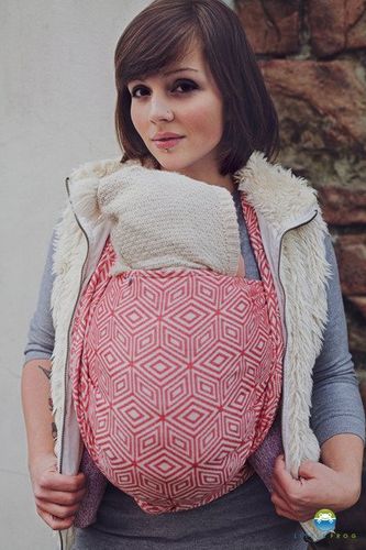 Chusta tkana Little Frog Czerwony Cube 5 na Arena.pl