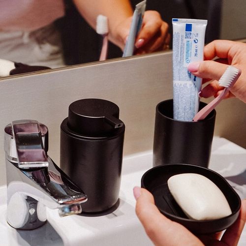 AKCESORIA do ŁAZIENKI dozownik na mydło szczotka do WC mydelniczka Tadar na Arena.pl