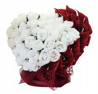 KOMPOZYCJA KWIATY STROIK SERCE NA GRÓB CMENTARZ DEKORACJA KWIATOWA OZDOBA