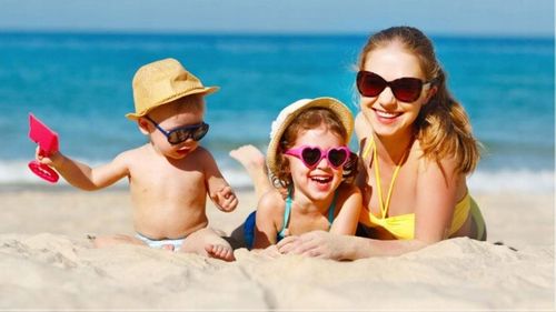 NIVEA SUN SUCHA MGIEŁKA DO OPALANIA SPF30 Z FILTREM PROTECT & DRY TOUCH na Arena.pl