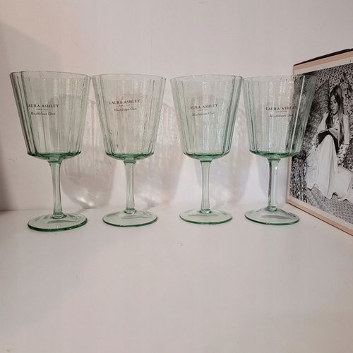 Zestaw 4 kieliszków , przezroczyste- zielone, Laura Ashley 360 ml na Arena.pl