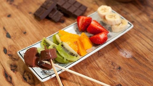 ZESTAW DO FONDUE FOUNDE ELEKTRYCZNY GARNEK DLA 8 OSÓB 1500W 3L 8 X WIDELEC na Arena.pl