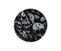 Czarny Metalowy Młynek do Tytoniu Suszu CBD Czarny ze Srebrnymi Czaszkami