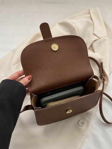 Torebka damska Ciemno brązowa skórzana Listonoszka mała na pasku D02 na Arena.pl