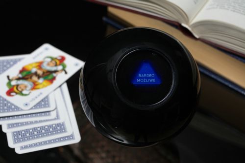 Magiczna KULA NR 8 - Polska Wersja Językowa na Arena.pl