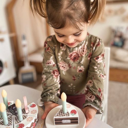 TOOKY TOY Drewniany Tort Urodzinowy do Krojenia na Rzepy ze Świeczkami i Kartką Urodzinową 20 el. na Arena.pl