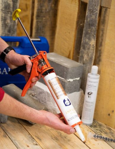 PISTOLET WYCISKACZ do silikonów kartuszy klejów uszczelniaczy SOLIDNY na Arena.pl