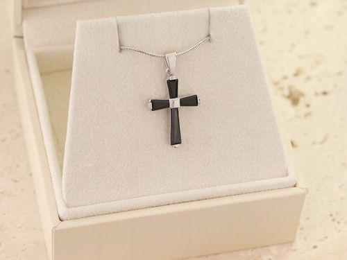 Srebrny krzyż zawieszka z onyksami srebro 925 1.95g dla Niego na Arena.pl