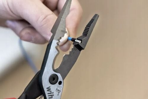 Wiha szczypce uniwersalne 8w1 izolowane 1000V dla elektryka 45705 + na Arena.pl