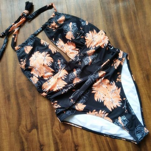 Jednoczęściowy strój kąpielowy ODKRYTE PLECY S110 na Arena.pl