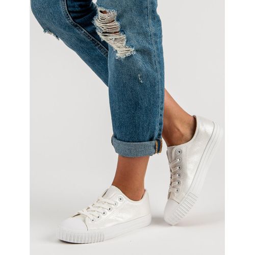 Białe Trampki r.41 na Arena.pl