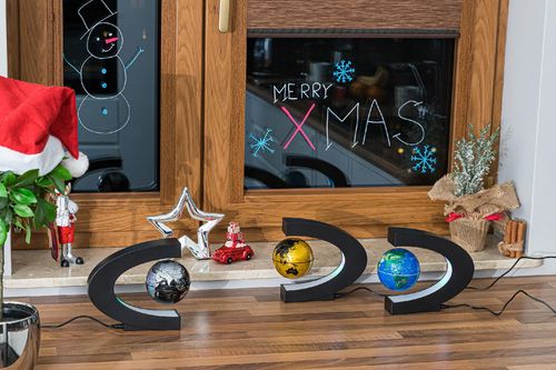 GLOBUS LEWITUJACY JCYF03 NR:5549 na Arena.pl