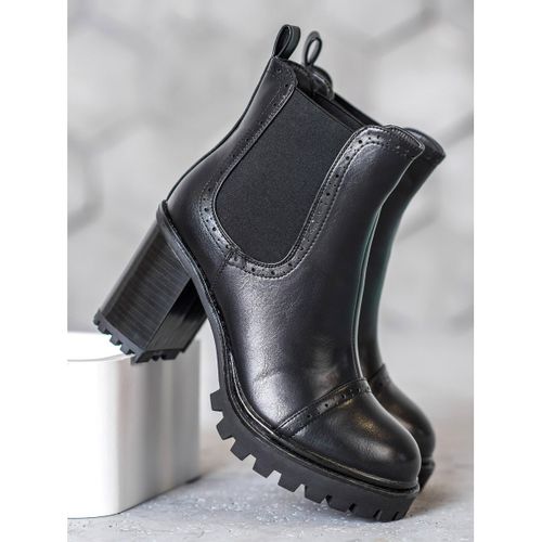 Wsuwane Botki Na Platformie r.36 na Arena.pl