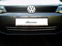 VW Jetta 6 VI 10-14 - Listwy CHROM na GRILL atrapa