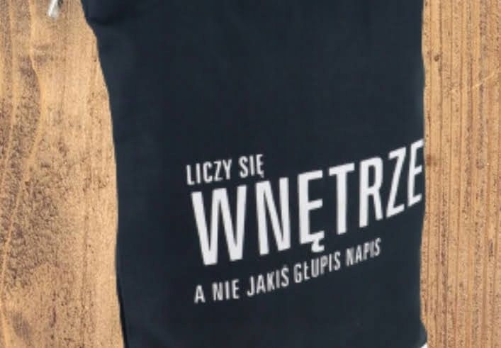 TORBA torebka z napisem ,,LICZY SIĘ WNĘTRZE A NIE JAKIŚ ... '' czarna zdjęcie 5