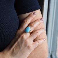 Pierścionek regulowany - owalny Larimar 18x13 mm w srebrze złoconym