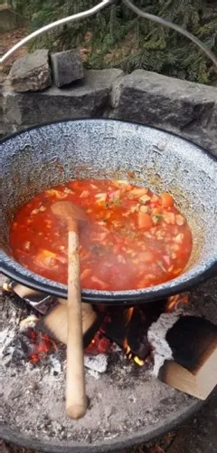 KOCIOŁEK WĘGIERSKI EMALIOWANY TRÓJNÓG GULASZ 14L na Arena.pl