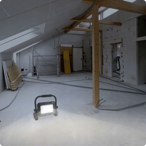 Reflektor ANSMANN FL50W na Arena.pl