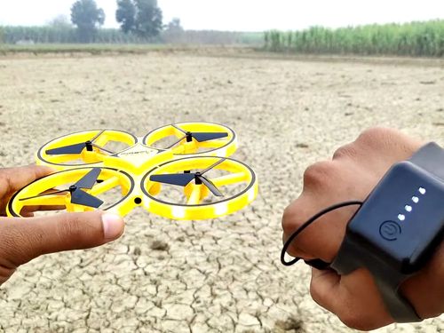 ZDALNIE STEROWANY DRON NA PILOTA na Arena.pl