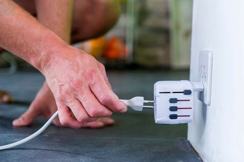 Adapter podróżny: World to Europe 250V 7A PRO SKROSS na Arena.pl