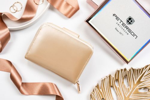 mały portfel damski ze skóry ekologicznej na zatrzask i suwak - peterson na Arena.pl
