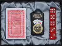 Zestaw Zapalniczka Benzynowa Karty i 5 Kości do Gry