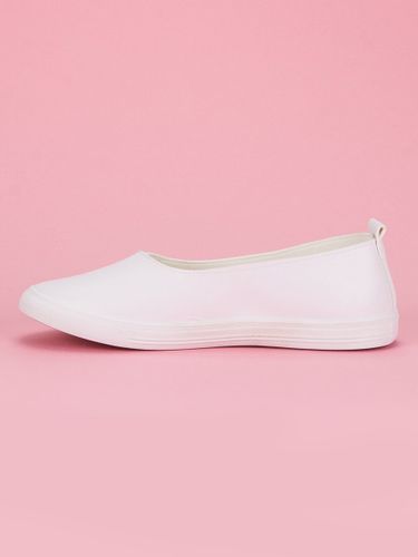 WSUWANE TRAMPKI Rozmiar - 37 na Arena.pl