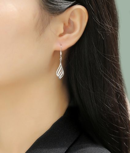 Kolczyki Srebrne wiszące Rodowane SREBRO PRÓBA 925 GRAWER na WALENTYNKI na Arena.pl