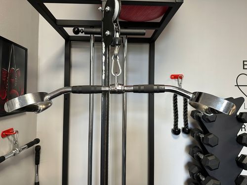 DRĄŻEK UCHWYT DO WYCIĄGU NA PLECY 70cm LAT BAR MŁOTKOWY DO ATLASU SZEROKI na Arena.pl