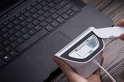 Kontroler bezprzewodowy 8BITDO Ultimate 3-Trybowy Biały na Arena.pl