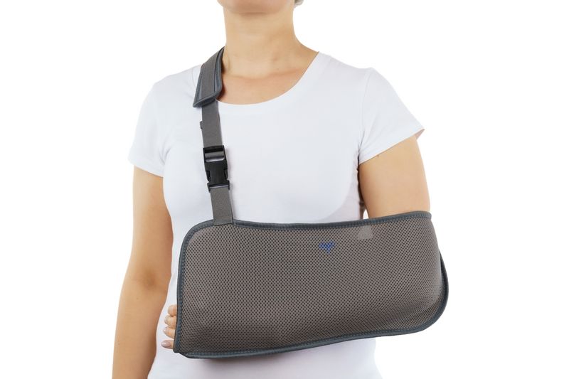 TEMBLAK RĘKI ORTEZA GIPS OCHRANIACZ zdjęcie 5