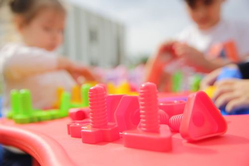 klocki edukacyjne śruby King na Arena.pl