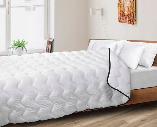 KOŁDRA CAŁOROCZNA 155x220 ANTYALERGICZNA PIKOWANA MIĘKKA CIEPŁA ODDYCHAJĄCA na Arena.pl