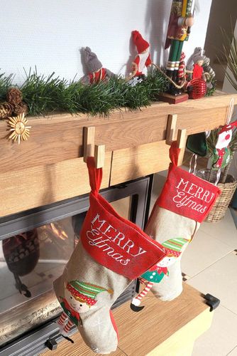 Wieszak Drewniany Samoprzylepny na Skarpety Mikołaja Kominek Dekoracje na Arena.pl