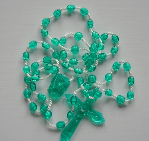 Różaniec na sznurku plastik zielony zdjęcie 2